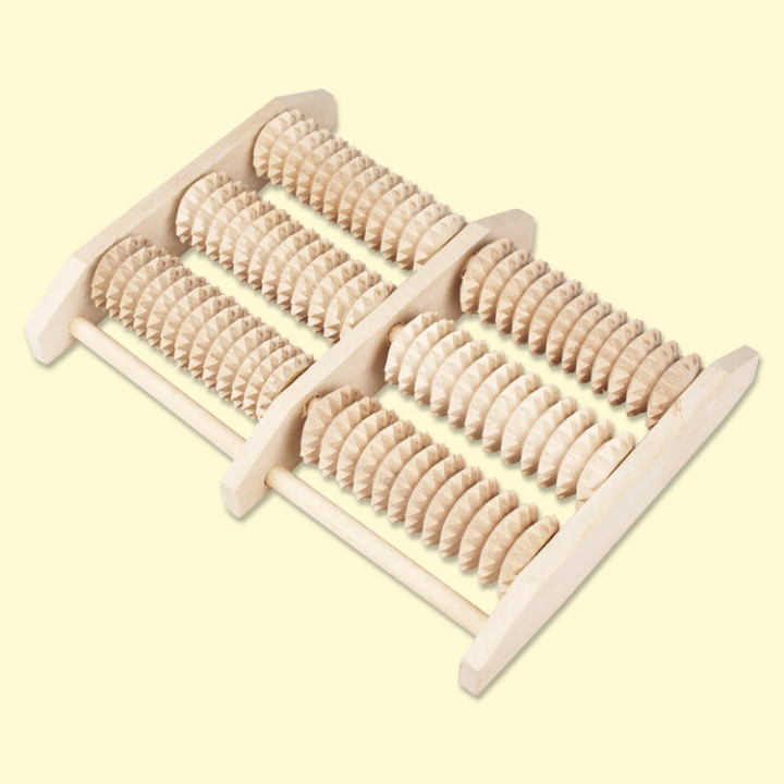 Fußmassageroller aus Holz, 24 x 19,5 x 4 cm *