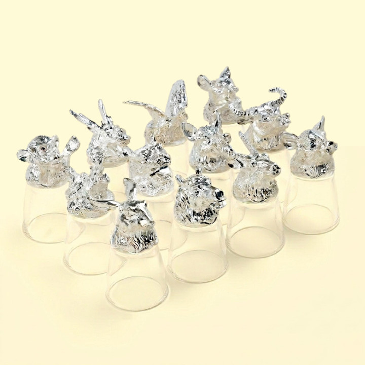 Geschenkset Schnapsgläser - Chinesischer Tierkreis, 12-tlg, 30 ml, Metall, Glas, silberfarben