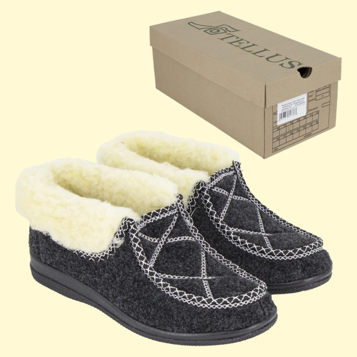 Black slippers, textile, model: 60-80, sizes: 38, 40